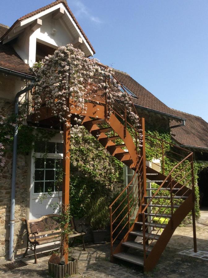 Boutigny L'Orme Des Voyageurs B&B 외부 사진